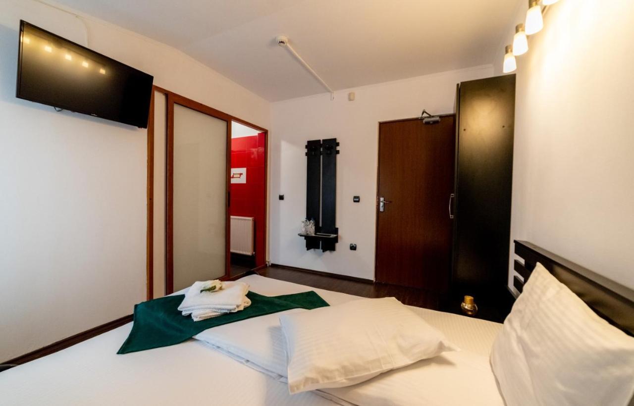 Escala Rooms Ghimbav 외부 사진