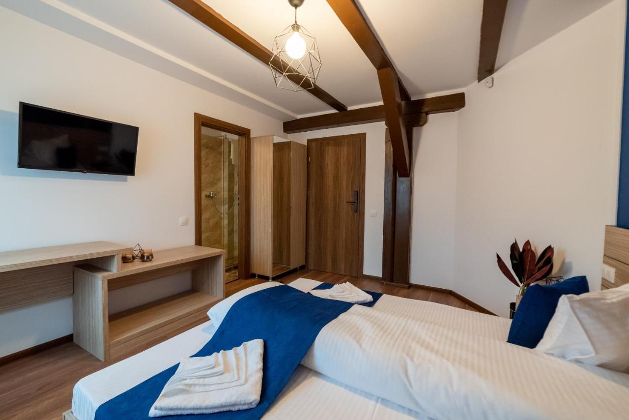 Escala Rooms Ghimbav 외부 사진