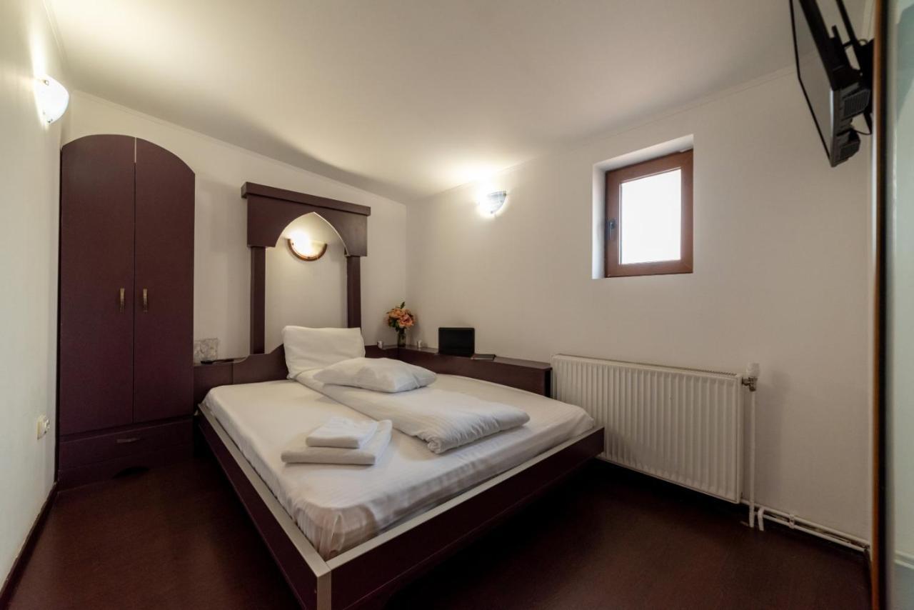 Escala Rooms Ghimbav 외부 사진