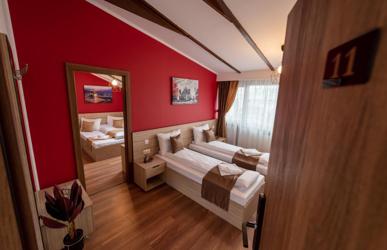 Escala Rooms Ghimbav 외부 사진